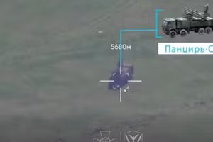 Hệ thống phòng không Pantsir-S1 Nga bị phá hủy sau một cuộc tấn công của Ukraine, ngày 7/4/2026.