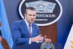 Bộ trưởng Quốc phòng Mỹ Pete Hegseth