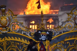 Một đám cháy lớn đã thiêu rụi tòa nhà chính phủ Nepal, ngày 9/9/2025.