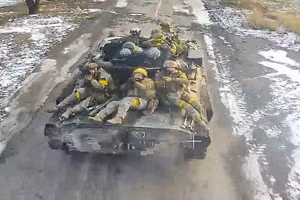 Ukraine đang phải đối mặt với sự sụp đổ trên toàn mặt trận.