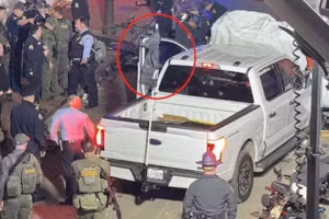 Cờ IS và thiết bị nổ được tìm thấy trong vụ đâm xe ở Mỹ, ngày 1/1/2025.