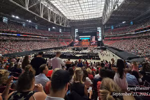 Lễ tưởng niệm nhà hoạt động chính trị nổi tiếng người Mỹ, Charlie Kirk, tại Arizona, ngày 21/9/2025.