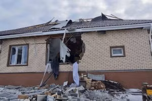 Cuộc tấn công UAV của Ukraine vào một ngôi nhà ở làng Maysky thuộc Vùng Belgorod khiến bé trai 9 tuổi thiệt mạng.