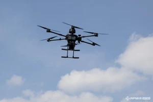 UAV ném bom Vampire của Ukraine.