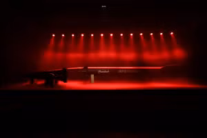 Tên lửa đạn đạo tầm trung siêu thanh Fattah-1 của Iran.