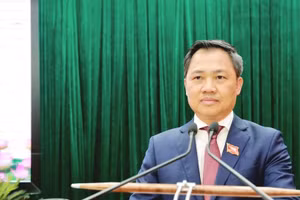 Ông Nguyễn Đình Việt, Chủ tịch UBND tỉnh Sơn La phát biểu.