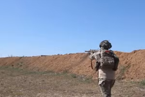 Binh sĩ Nga thử nghiệm loại đạn mới tại trường bắn, ngày 23/1/2026.