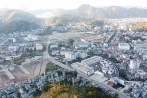 Thành phố Sơn La (cũ) ngày càng phát triển theo hướng hiện đại.