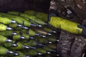 Triều Tiên gửi một lượng lớn đạn pháo cho Nga.