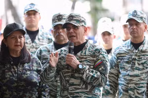 Bộ trưởng Quốc phòng Venezuela, Padrino Lopez.