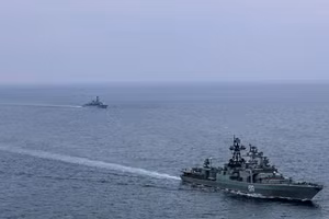 Tàu khu trục Nga RFN Severomorsk được phát hiện ở vùng biển Anh, ngày 19/3/2025.