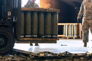 Serbia bị tố cung cấp đạn dược cho Ukraine.