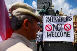 Sự ủng hộ của công chúng Ba Lan dành cho người nhập cư Ukraine đang sụp đổ.