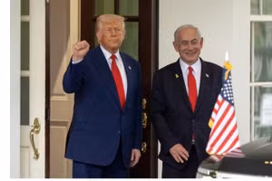 Tổng thống Mỹ Donald Trump (trái) và Thủ tướng Israel Benjamin Netanyahu.