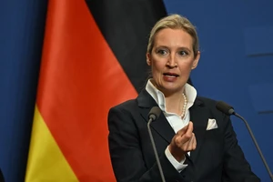 Bà Alice Weidel của đảng AfD.