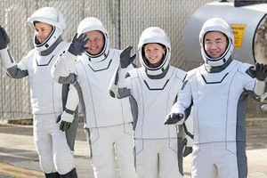 Bốn phi hành gia sẽ trở về từ Trạm Vũ trụ Quốc tế sớm hơn dự kiến hơn 1 tháng do một thành viên gặp vấn đề về sức khỏe.