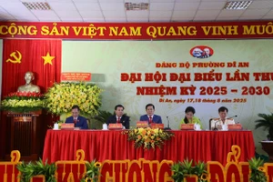 Ban Chấp hành Đảng ủy phường Dĩ An ra mắt đại hội