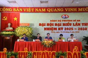 Ban Chấp hành Đảng ủy phường Dĩ An ra mắt đại hội