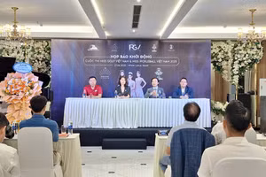 Ban tổ chức Cuộc thi Miss Golf Việt Nam 2025 và Miss Pickleball Việt Nam 2025 tổ chức họp báo khởi động 2 cuộc thi tại TP Huế. (Ảnh: Đại Dương).