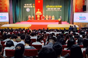 Lễ Khai giảng năm học mới 2024-2025 của Trường Đại học Y - Dược, Đại học Huế. (Ảnh: Đại Dương)