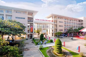 Trường Cao đẳng Công nghiệp Huế chính thức trở thành 1 trong 5 trường cao đẳng chất lượng cao đầu tiên trên cả nước.