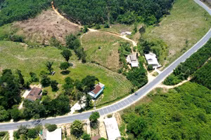 Cung đường Quốc lộ 49 nối Huế và A Lưới thông thoáng sau khi áp dụng thí điểm phân luồng xe tải nặng theo khung giờ.