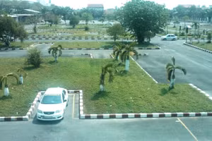 Ngày 6/5, TP Huế chính thức mở kỳ thi sát hạch ô tô đầu tiên sau chuyển giao từ Sở Giao thông Vận tải (nay là Sở Xây dựng) sang lực lượng Công an quản lý. (Ảnh: minh họa)