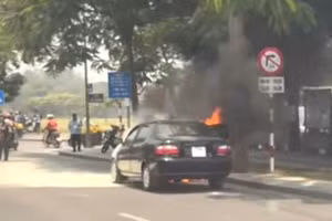 Hiện trường vụ cháy. (Ảnh: Tú Lê)