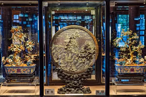 Huế hiện tại đang có 14 bảo vật quốc gia quý hiếm. (Ảnh: T.T).