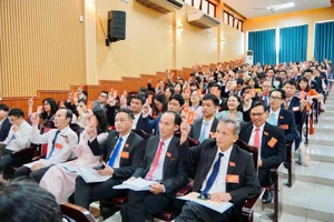 Đại hội đại biểu Đảng bộ Trường Đại học Y - Dược, Đại học Huế nhiệm kỳ 2025-2030 diễn ra trong 2 ngày 28,29/5. (Ảnh: Thu Mai)