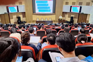 Hội nghị Phát triển Khoa học, Công nghệ, Đổi mới sáng tạo và Chuyển đổi số tại Trường Đại học Y – Dược, Đại học Huế. (Ảnh: Đại Dương)