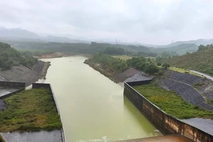 Các hồ chứa, thủy điện tại TP Huế hiện vẫn đang ở ngưỡng an toàn, sẵn sàng cắt lượng mưa lớn trong bão Bualoi sắp đổ bộ.