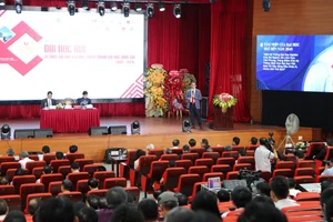 Hội thảo “Đại học Huế - 30 năm tái lập và phát triển thành Đại học Quốc gia. (Ảnh: Đại Dương)