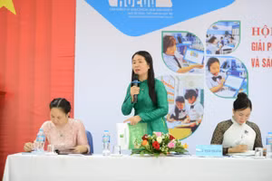 Hội thảo khoa học “Giải pháp triển khai Chương trình giáo dục phổ thông (GDPT) 2018 và sách giáo khoa Tiếng Việt lớp 1, 2, 3” tại TP Huế. (Ảnh: Huy Lê)