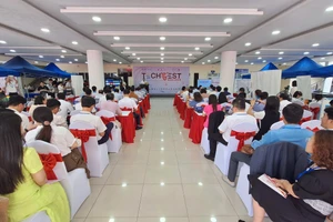 Khai mạc “Techfest Edu 2024 - Hội nghị đổi mới sáng tạo mở các trường đại học, cao đẳng Việt Nam” tại TP Huế. (Ảnh: Đại Dương)