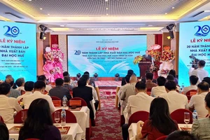 Lễ kỷ niệm 20 năm thành lập Nhà xuất bản Đại học Huế.