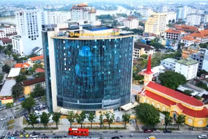 Bệnh viện Đa khoa Quốc tế Huế với vốn đầu tư hơn 2.300 tỷ đồng vừa được khánh thành tại TP Huế.