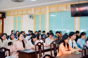 Hội nghị nghiên cứu khoa học sinh viên lần thứ XII, năm 2025 Trường Đại học Y - Dược, Đại học Huế. (Ảnh: Mai Thu)