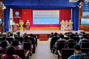 Khai mạc Hội nghị Khoa học Quốc gia về Nghiên cứu và Giảng dạy Sinh học ở Việt Nam lần thứ 6 tại Trường ĐH Sư phạm, ĐH Huế. (Ảnh: Đại Dương)