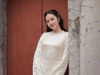 Hoa hậu Hà Trúc Linh hóa quý cô Hà Thành xưa, nền nã trong áo dài đón Tết