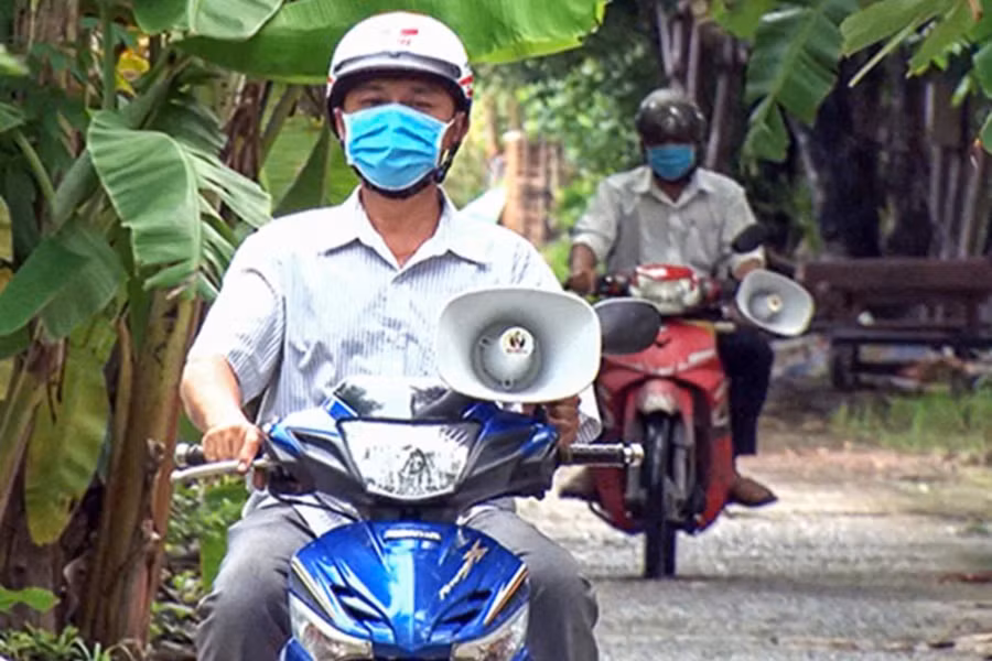 Đa dạng các hình thức tuyên truyền cho người dân vùng nông thôn, vùng đồng bào dân tộc.