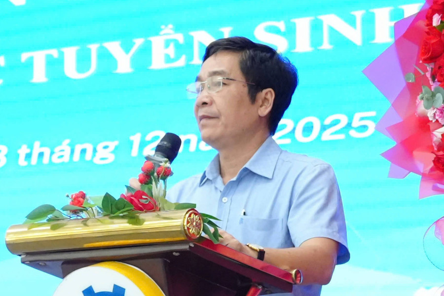 PGS.TS Nguyễn Trung Cang, Phó Hiệu trưởng Trường Đại học Kiên Giang phát biểu tại Hội nghị. kgu-tong-ket-0.jpg