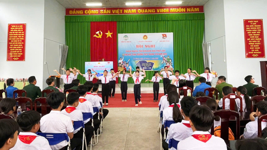 Quang cảnh Hội nghị.