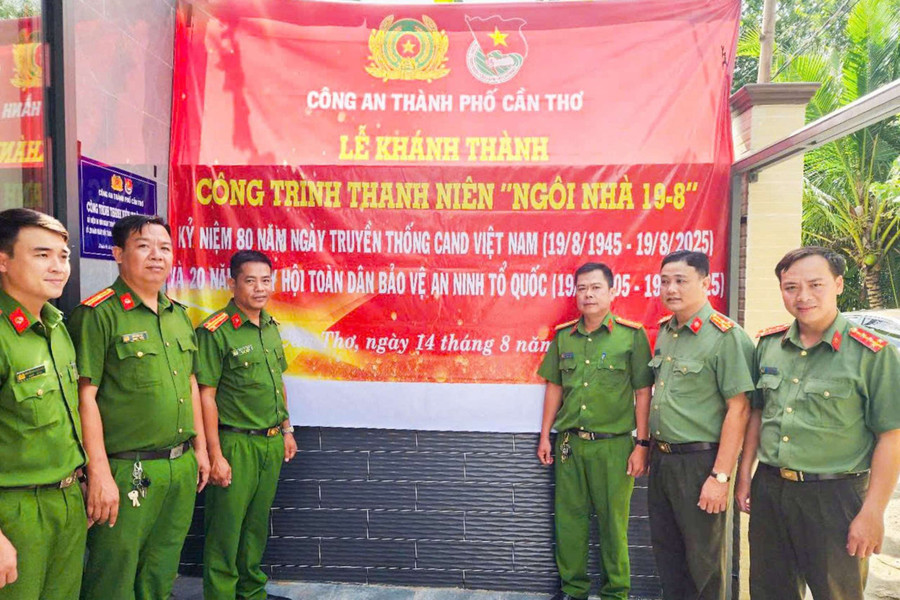 tuoi-tre-cong-an-2.jpg