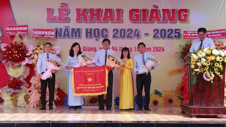 60nam-cd-kien-giang-4.jpg