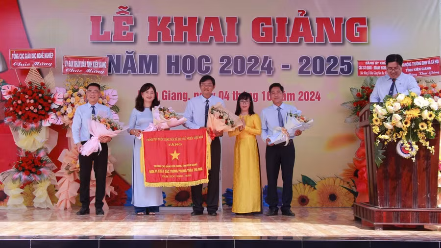 60nam-cd-kien-giang-4.jpg