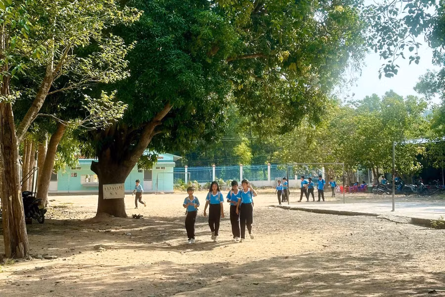 Những ngôi trường nội trú liên cấp sắp được xây dựng được kỳ vọng sẽ tiếp sức để học sinh vững bước đến trường. Ảnh: K.H.