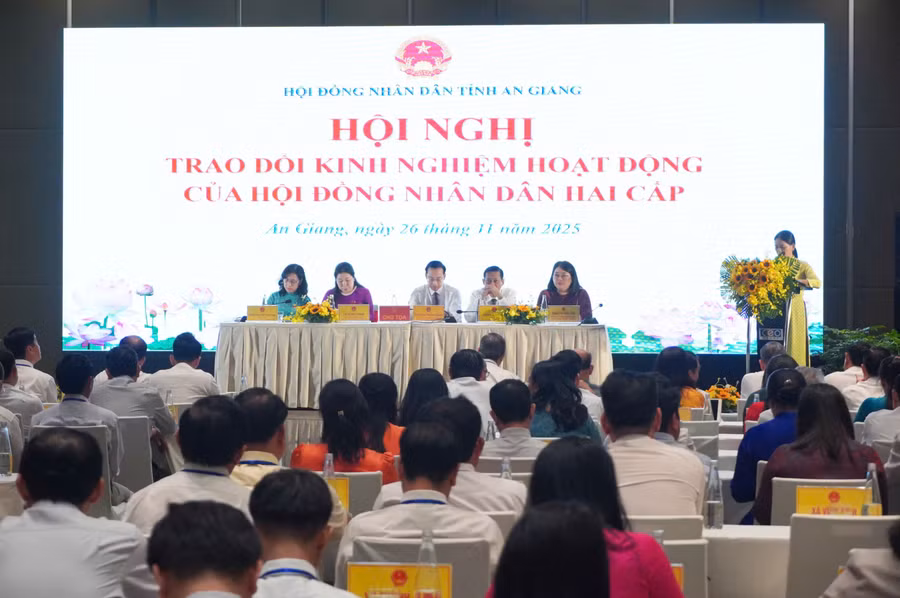 Hội nghị Trao đổi kinh nghiệm hoạt động của HĐND hai cấp tỉnh An Giang. 