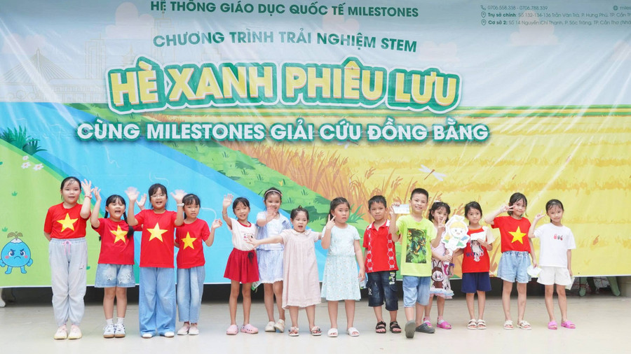 Khoảng 350 học sinh tham gia tích cực, vui nhộn. Ảnh: Yến Phương. hoat-dong-stem-7.jpg