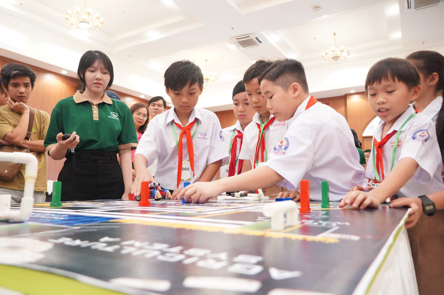 robothon-2025-2.jpg